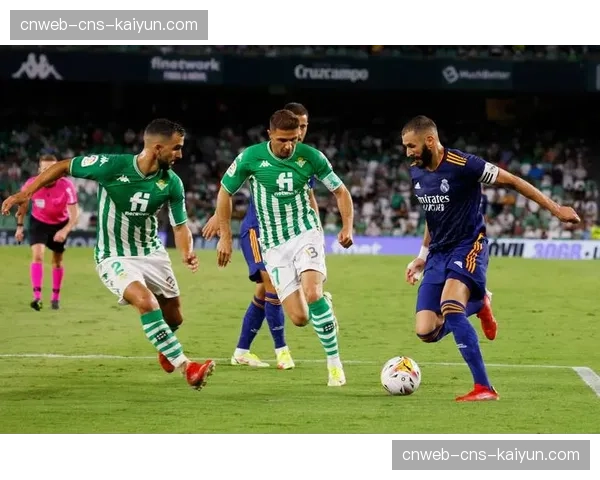 贝蒂斯2-1西班牙人，主队保留欧战希望客队13轮不胜